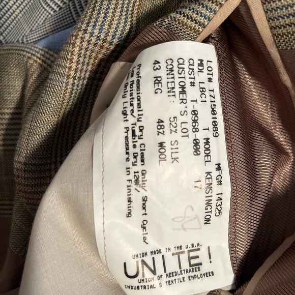 Men’s Burberry silk and wool blazer, T model Kensington. Houndstooth. Size 43R - Picture 10 of 10